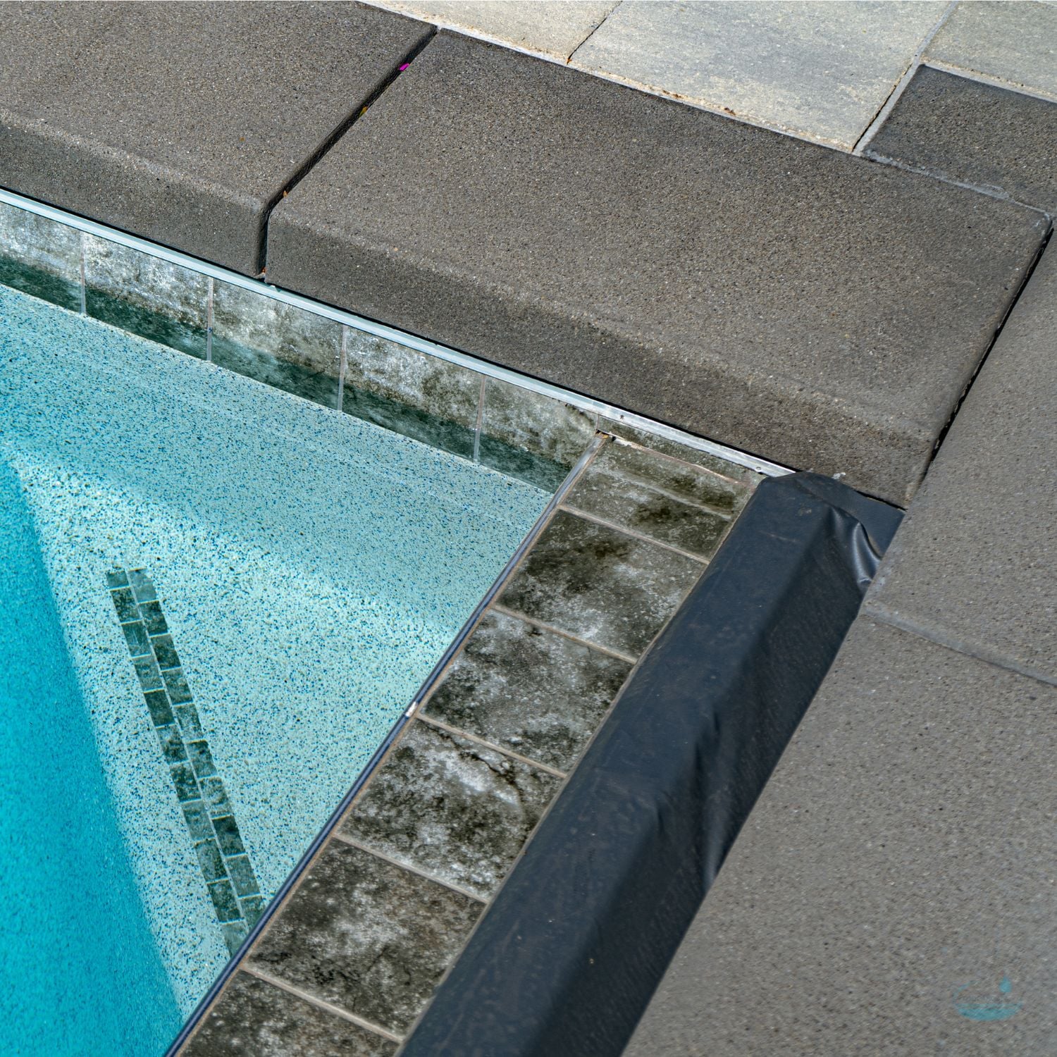 Bullnose Edge Coping for Comfort and Safety